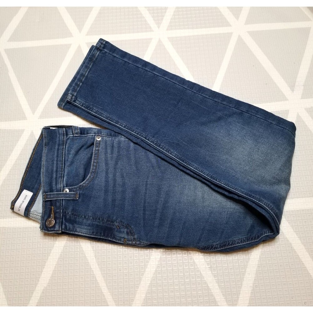 Distressed Signature by Levi Strauss Mens S47 Regular Taper Jeans 28x30 Comfort
